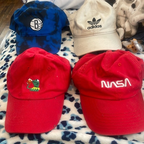 Hat bundle mix - Picture 1 of 3